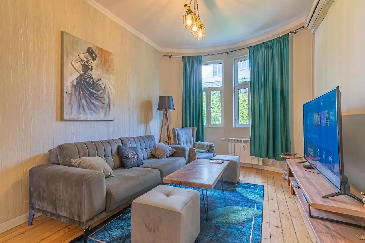 5 Seconds Away From The Main Street, Free Secured Parking Apartment Sofia