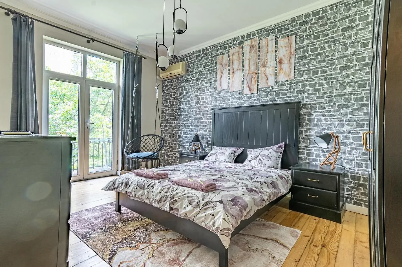 5 Seconds Away From The Main Street, Free Secured Parking Apartment Sofia 0*,